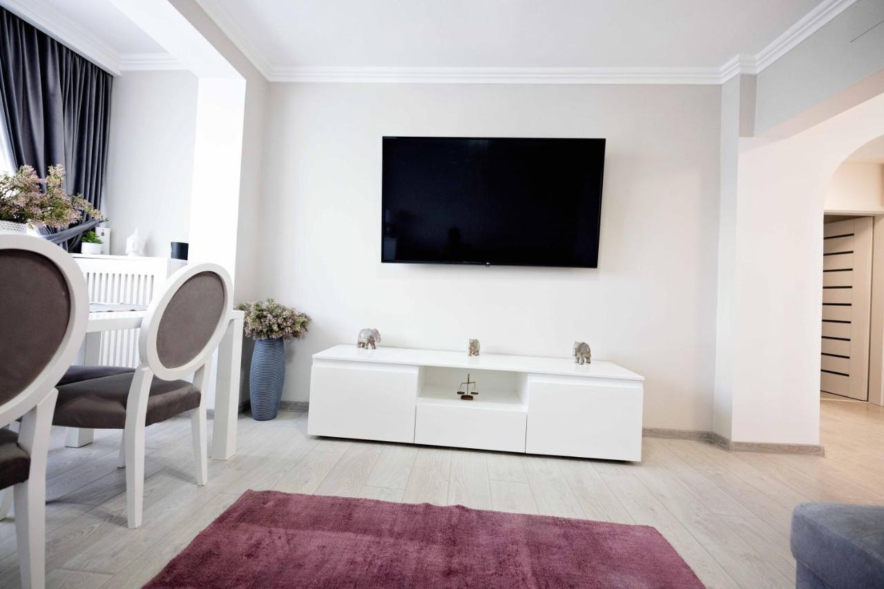 Joyful Apartment Temeşvar Dış mekan fotoğraf