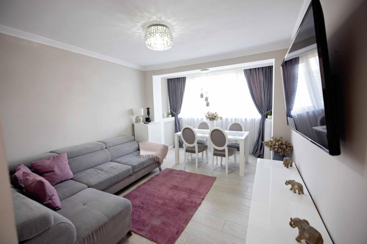 Joyful Apartment Temeşvar Dış mekan fotoğraf